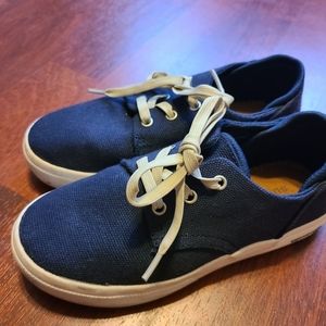 Sun and Stone boys sneakers. Size 13